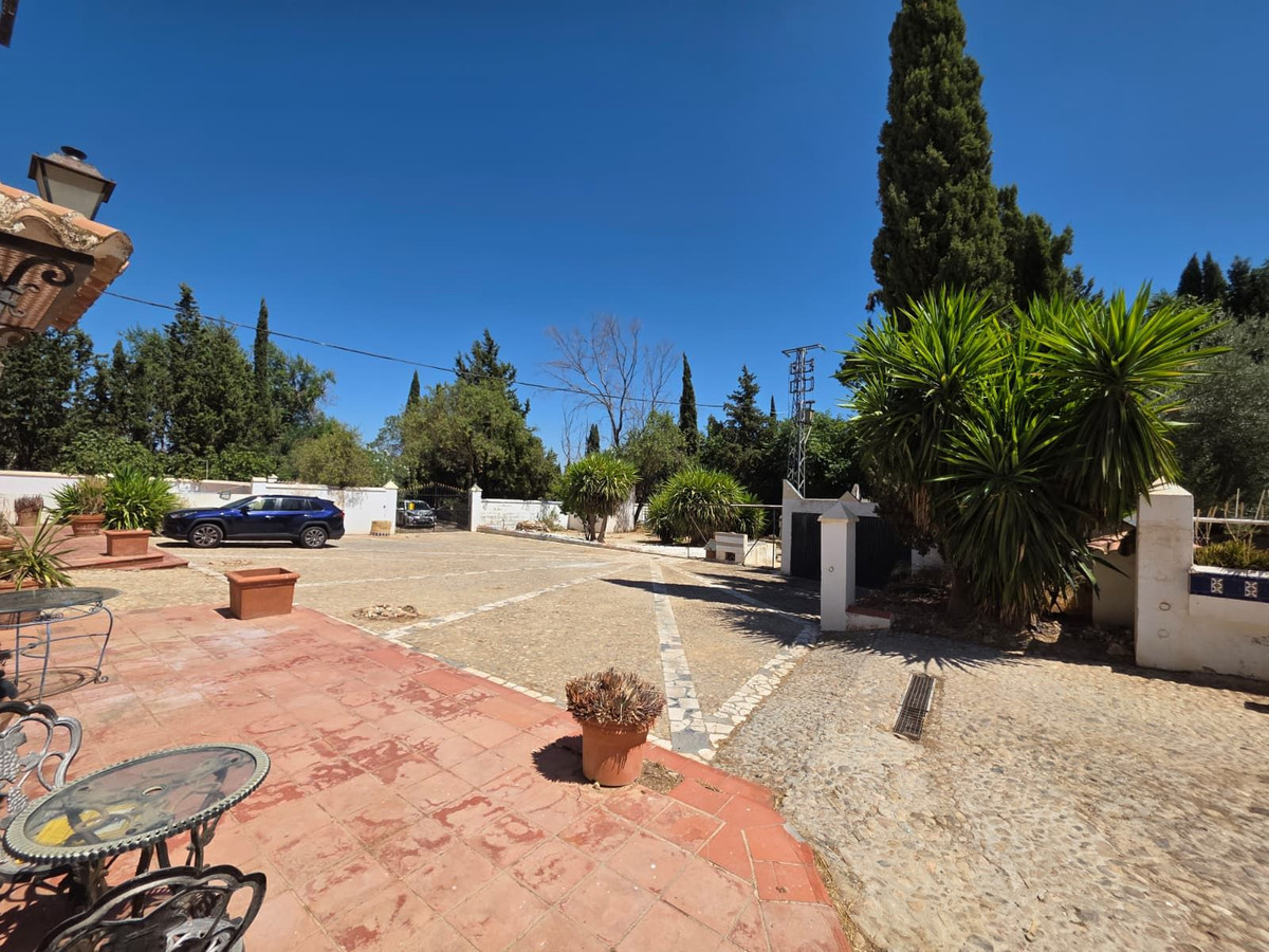 8 Bedroom Country house in Antequera - Photo 69
