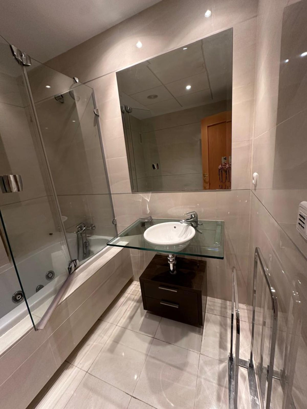 3 Bedroom Apartment in Estepona - Photo 28