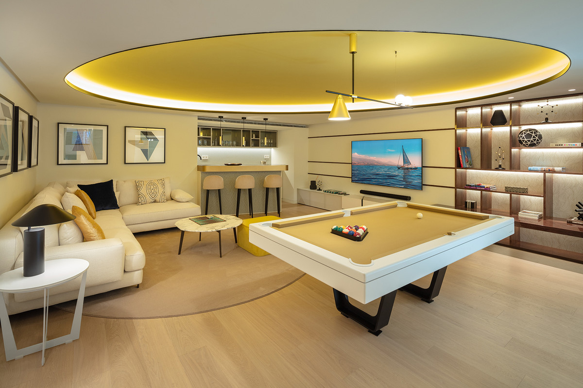 5 Bedroom Villa in Marbella - Photo 17
