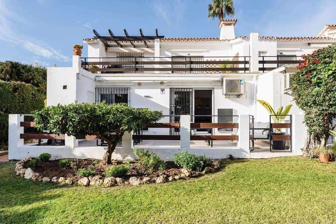2 Bedroom Apartment in Marbella