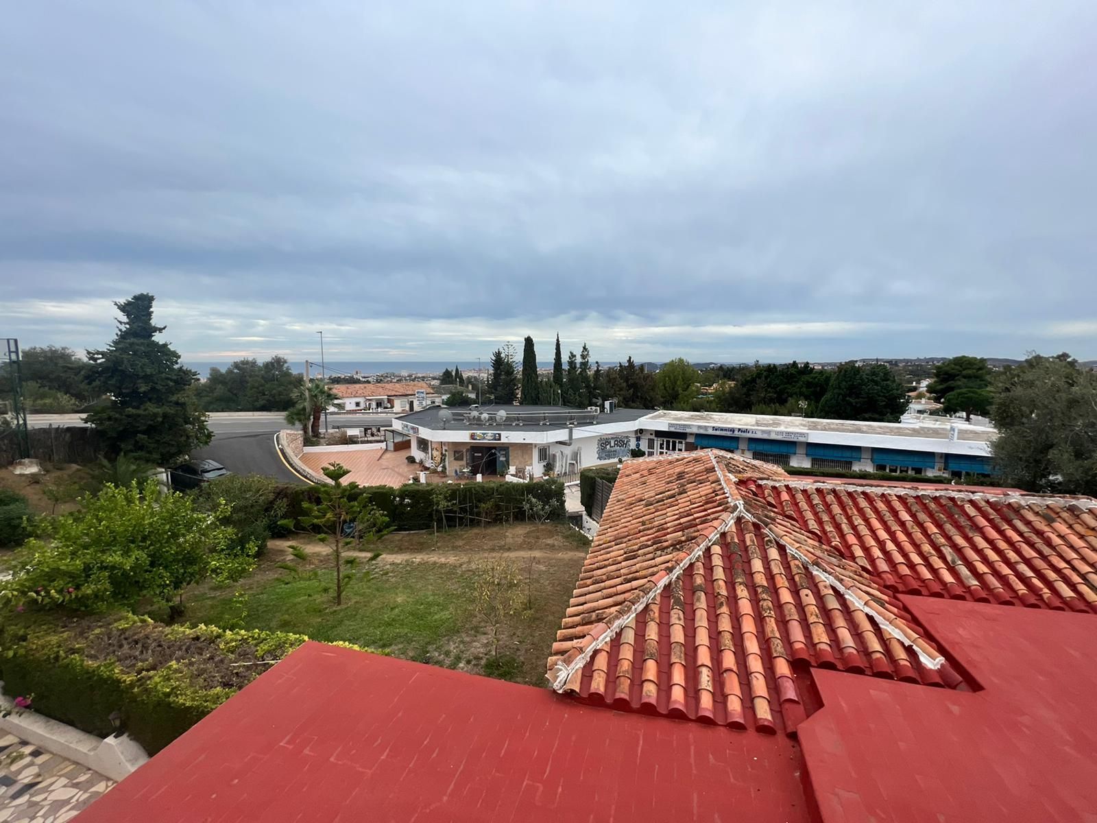 Commercial premises with pool in Malaga, Spain – Photo 26