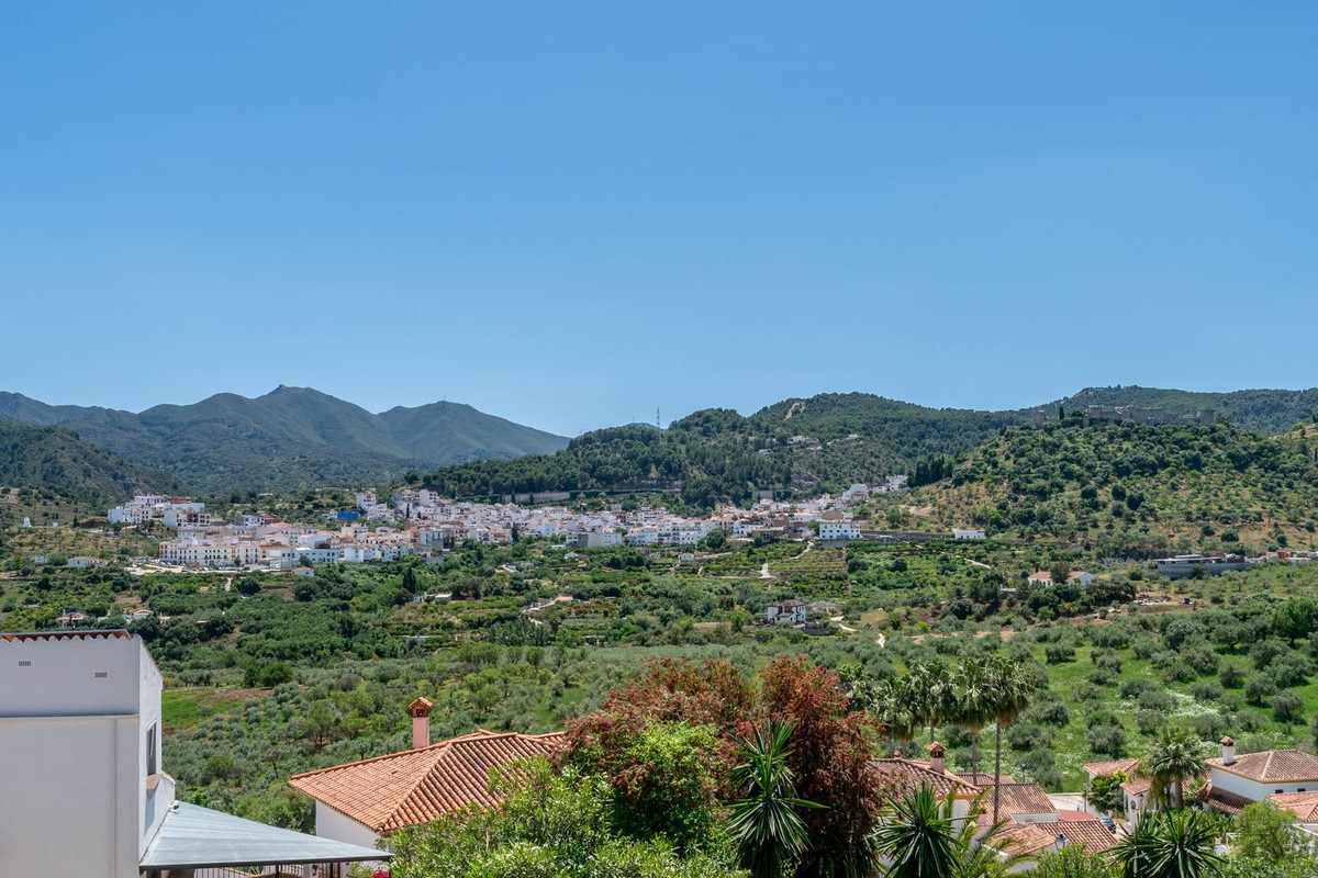 4 Bedroom Villa in Monda - Photo 20
