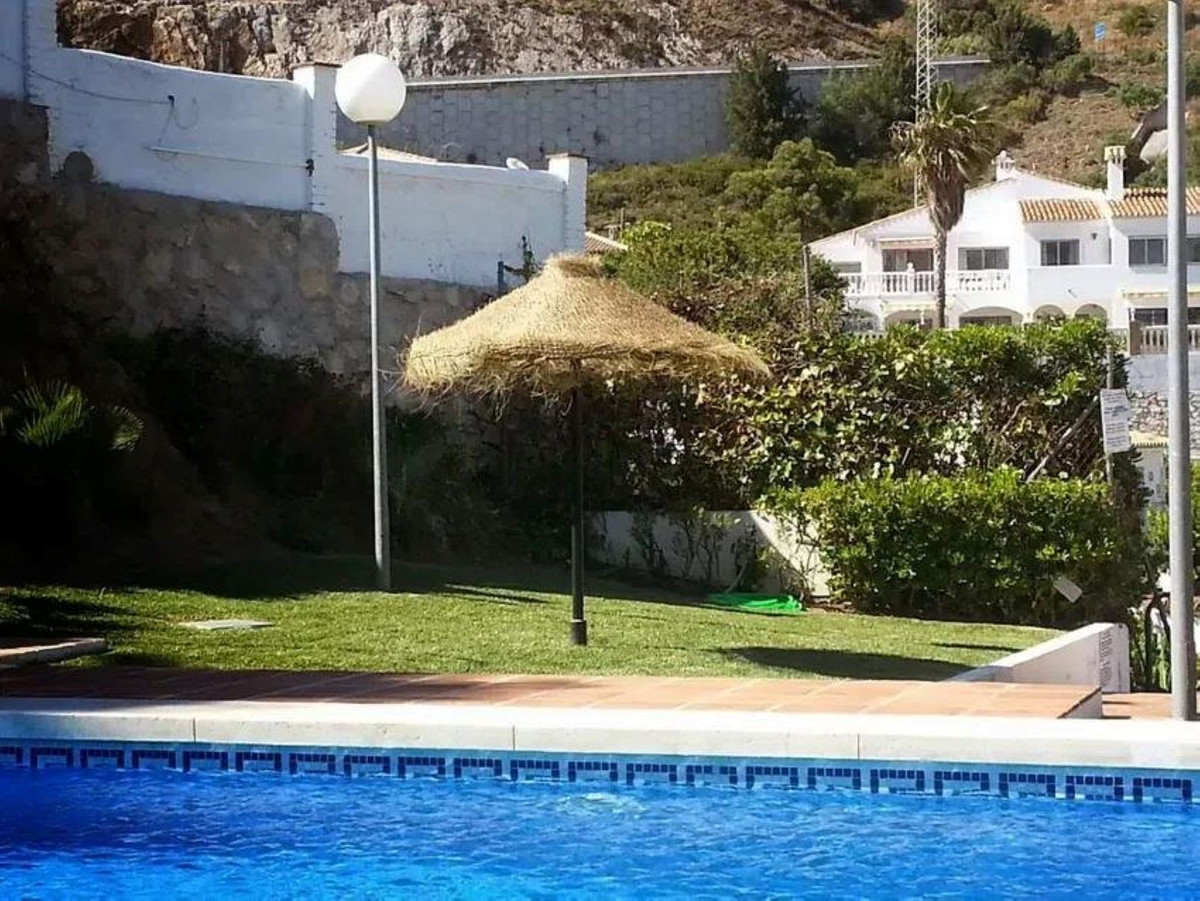 3 Bedroom Townhouse in Benalmádena - Photo 17