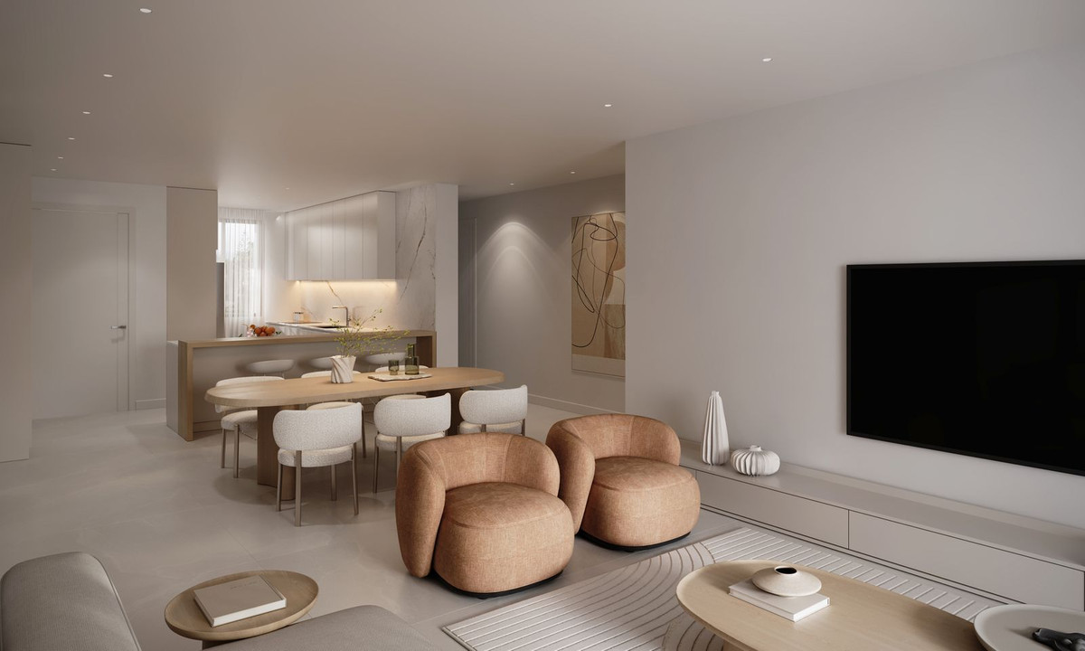 2 Bedroom Apartment in Estepona - Photo 16