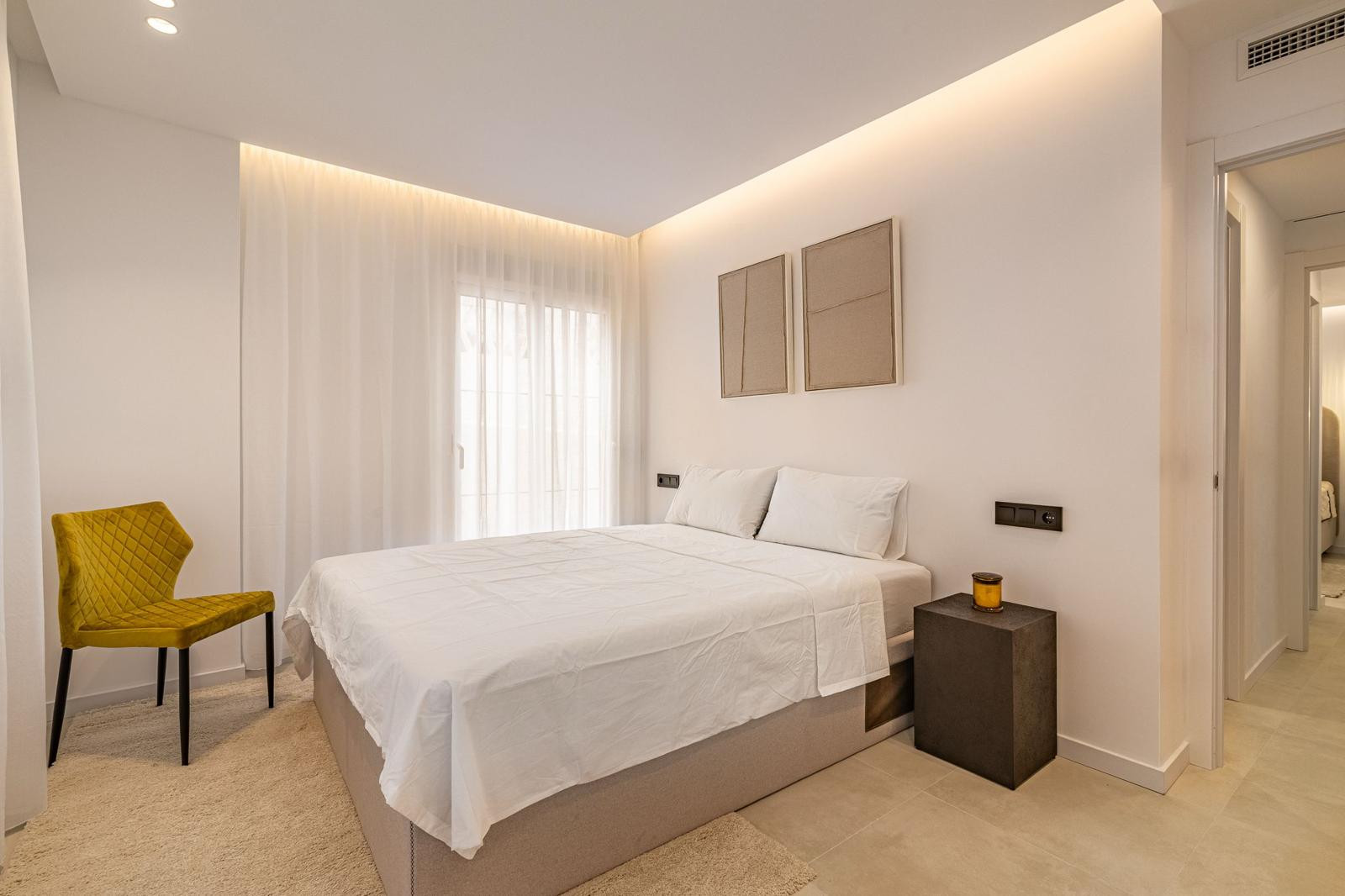 3 Bedroom Apartment in Marbella - Photo 4