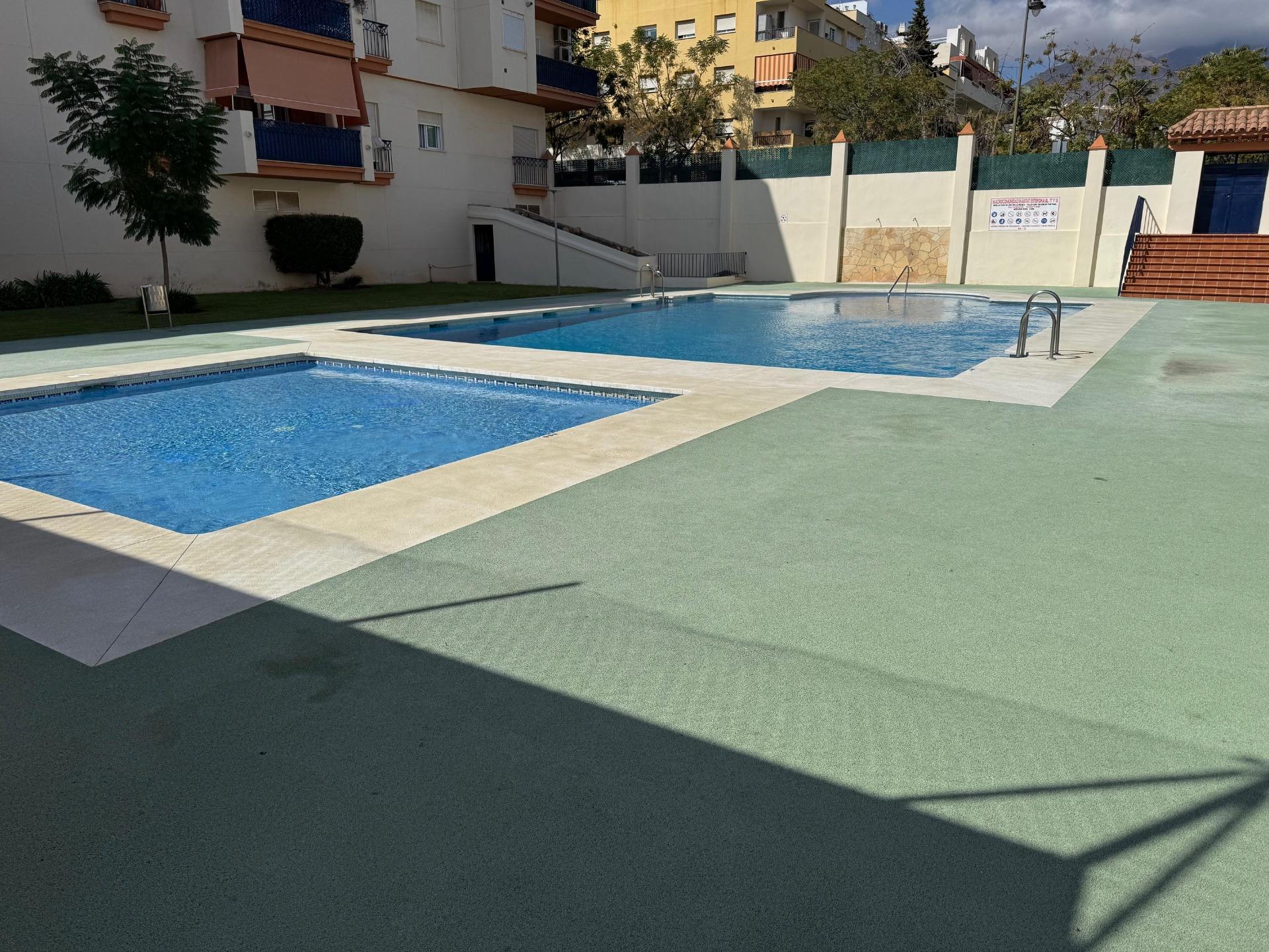 4 Bedroom Penthouse in Estepona - Photo 4