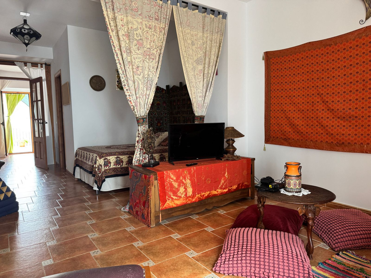 4 Bedroom Townhouse in Álora - Photo 23