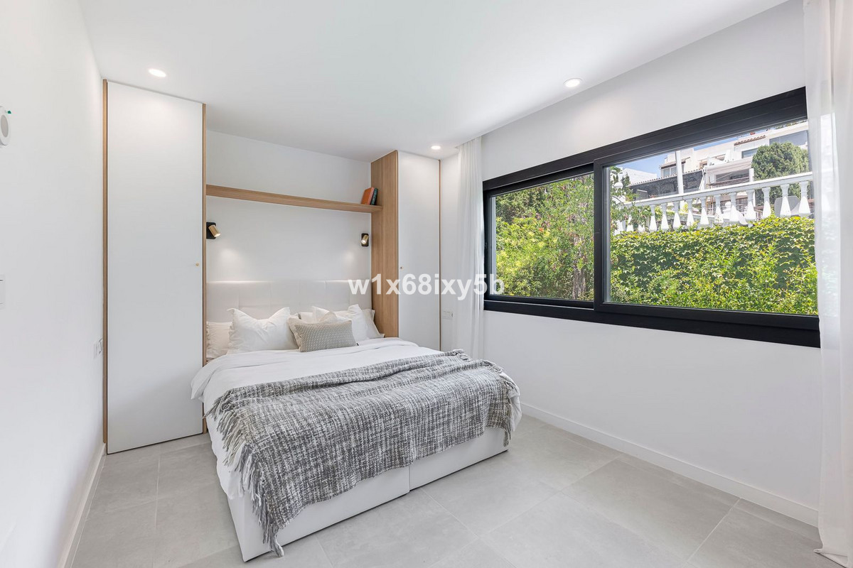 3 Bedroom Villa in Marbella - Photo 20