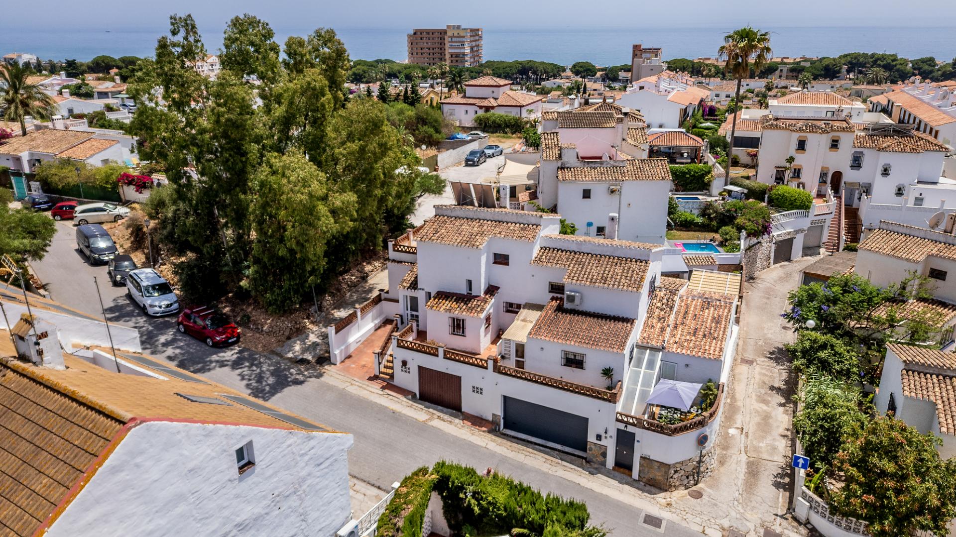 4 Bedroom Townhouse in Mijas - Photo 27