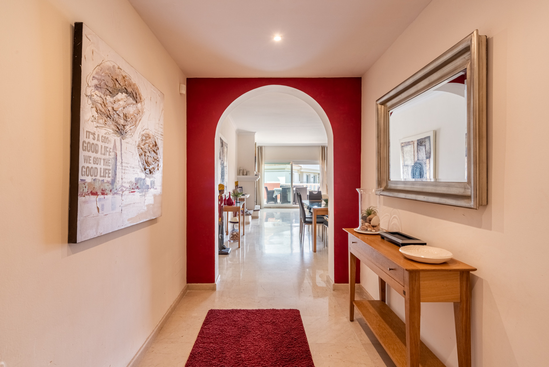 2 Bedroom Penthouse in Estepona - Photo 4