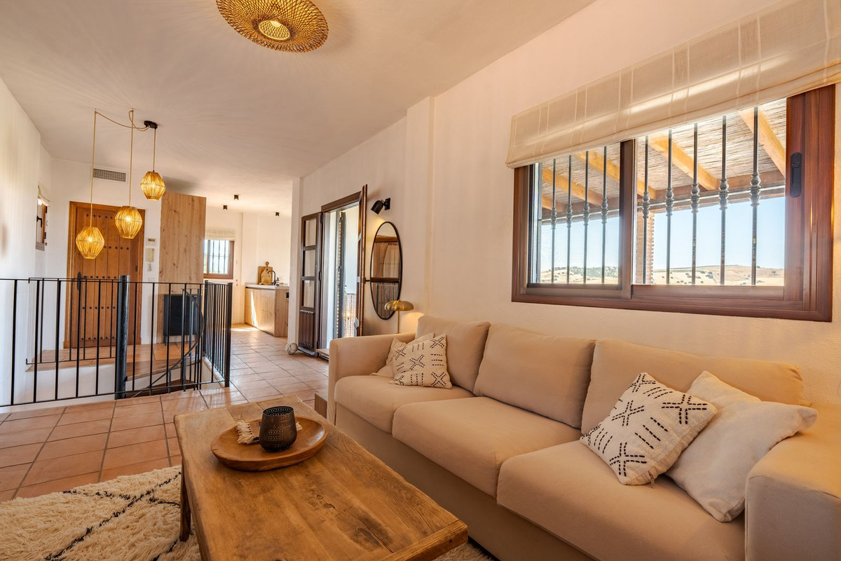 3 Bedroom Villa in Coín - Photo 24