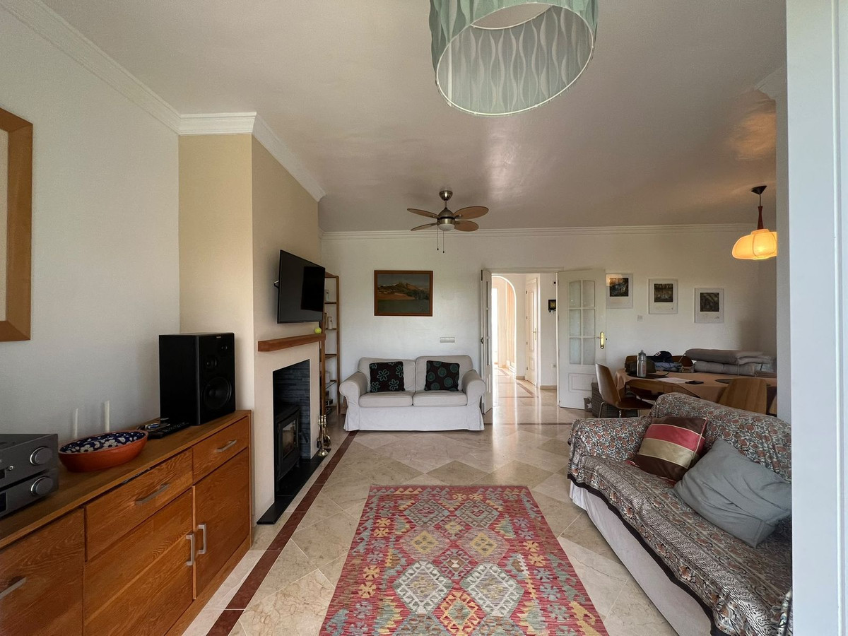 3 Bedroom Villa in La Alcaidesa - Photo 9