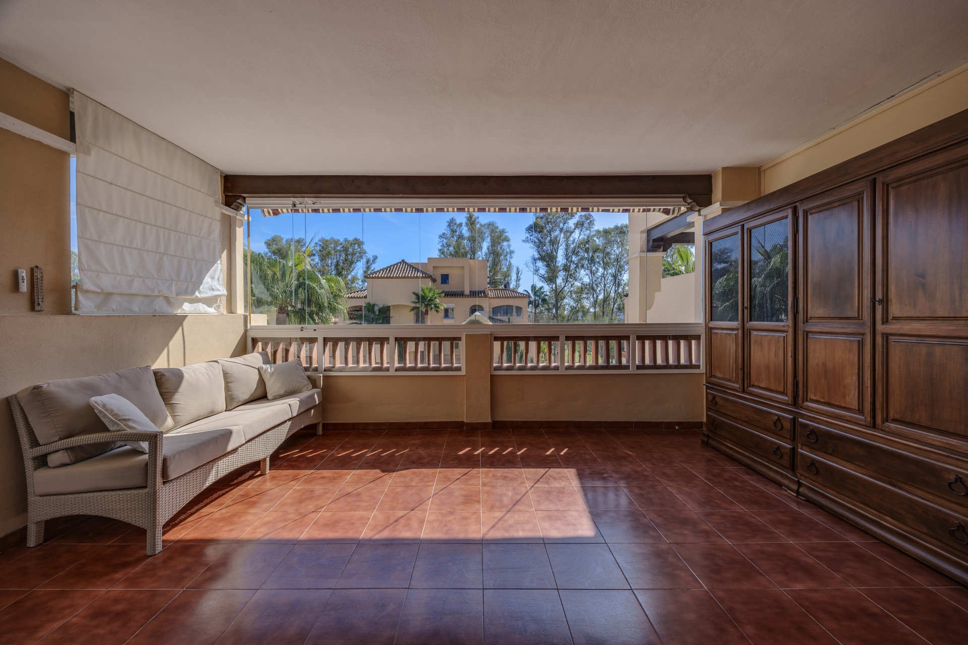 2 Bedroom Apartment in Estepona - Photo 21