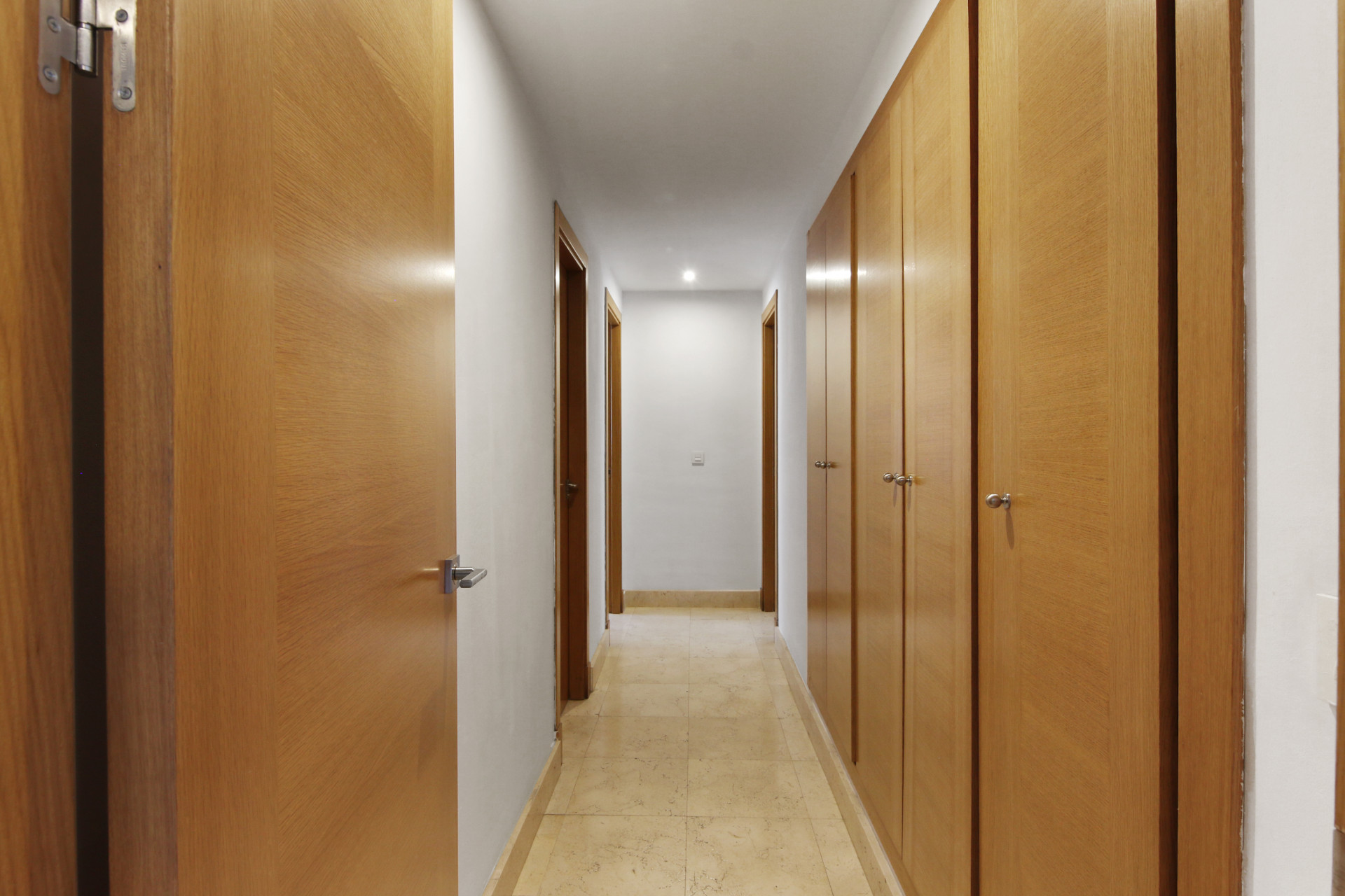 3 Bedroom Penthouse in Estepona - Photo 13