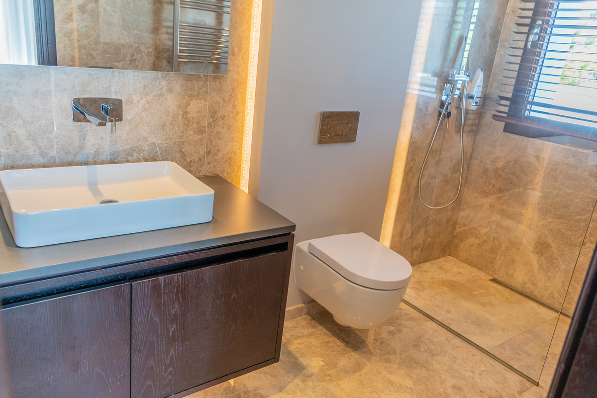 5 Bedroom Villa in San Pedro de Alcántara - Photo 41
