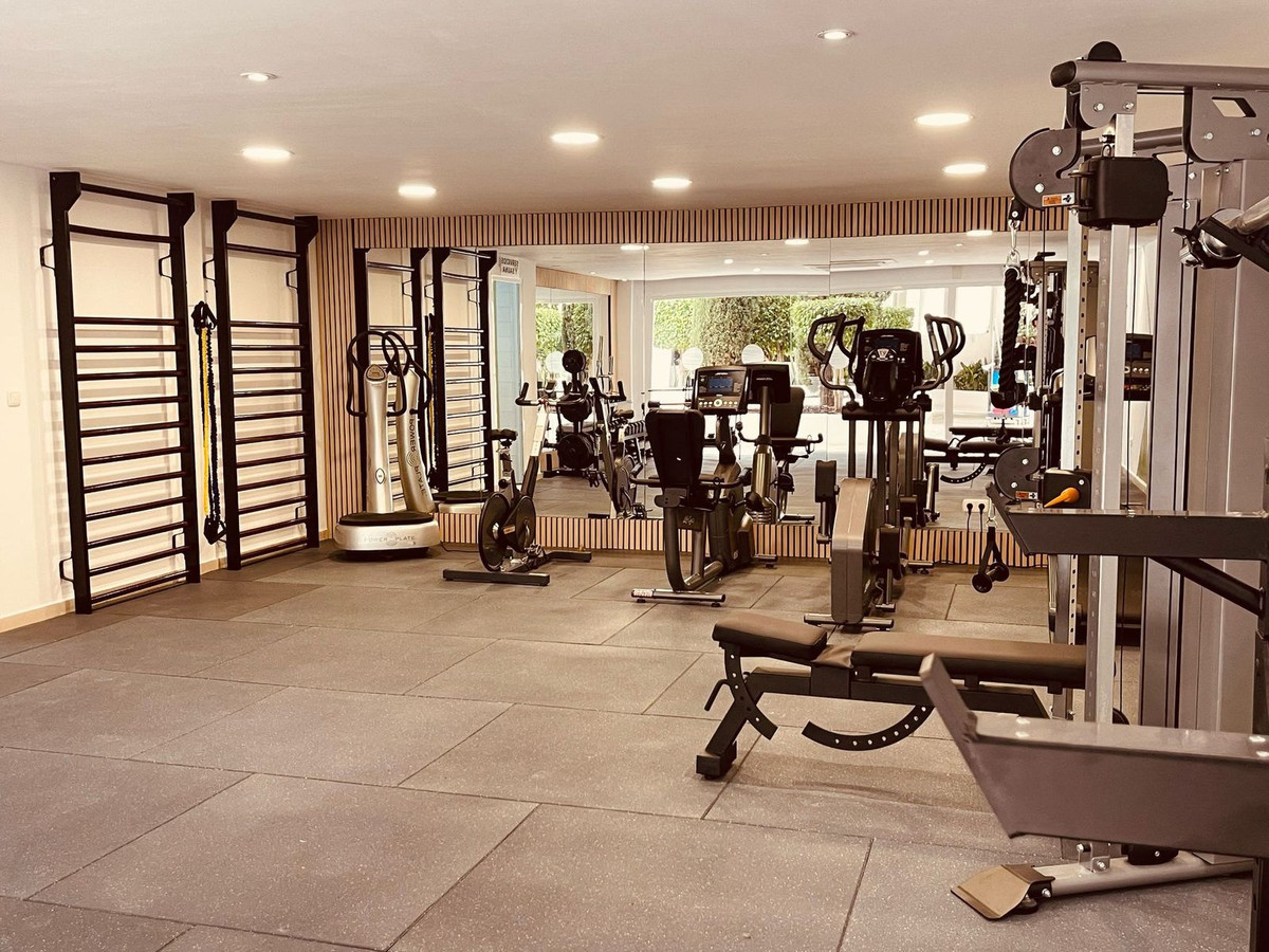 3 Bedroom Apartment in Marbella - Photo 20