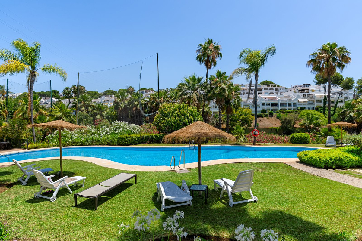 2 Bedroom Apartment in Benahavís