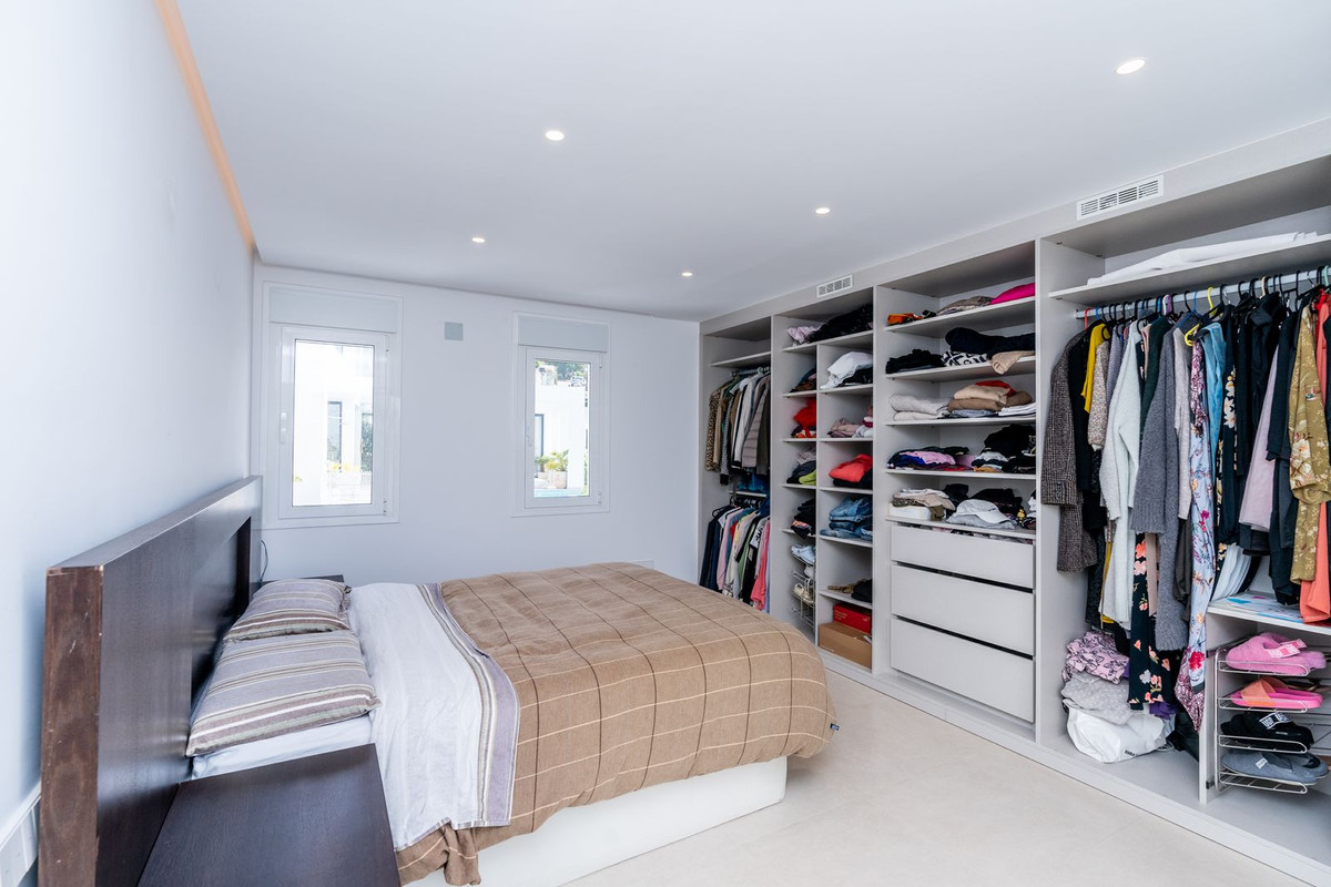 3 Bedroom Villa in Estepona - Photo 13