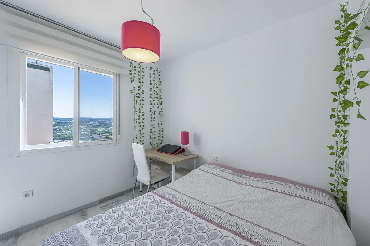 Piso de 3 dormitorios con piscina en Málaga – Foto 16