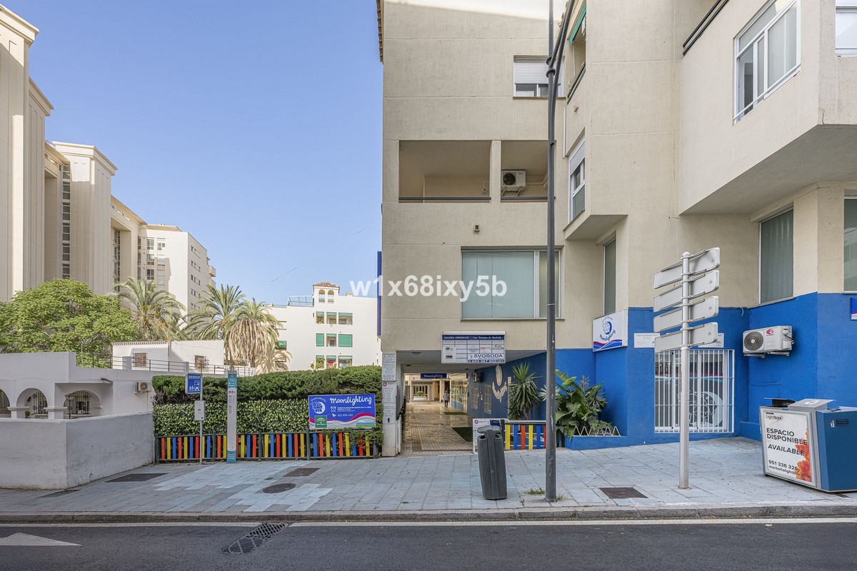 Local commercial à Malaga, Espagne – Photo 18