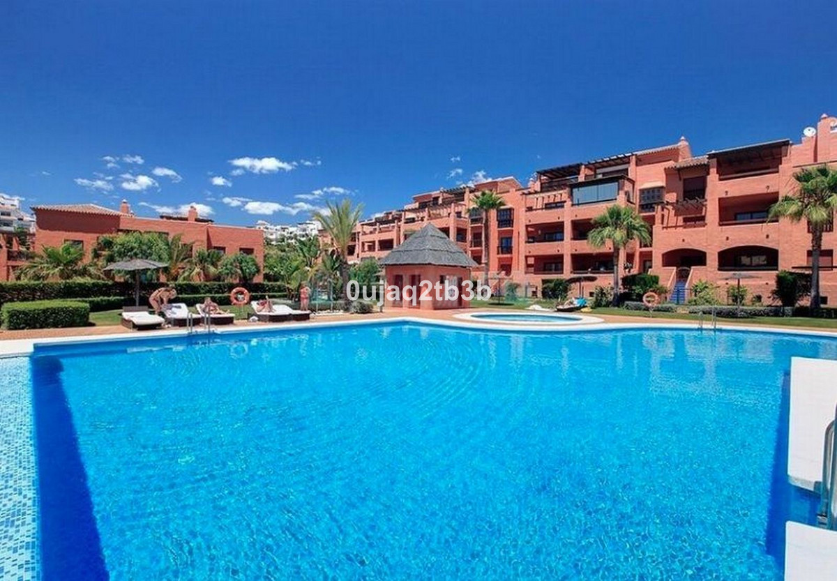 2 Bedroom Apartment in Benahavís - Foto 5