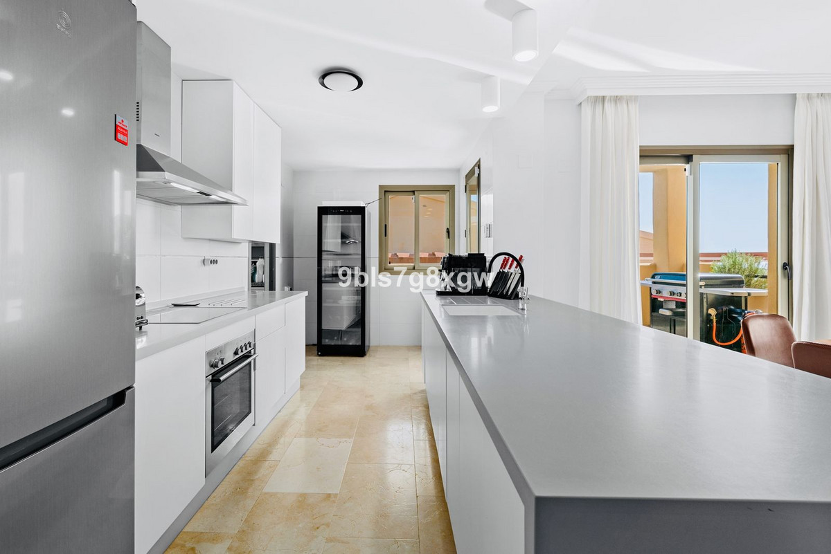 3 Bedroom Apartment in Benahavís - Фото 10