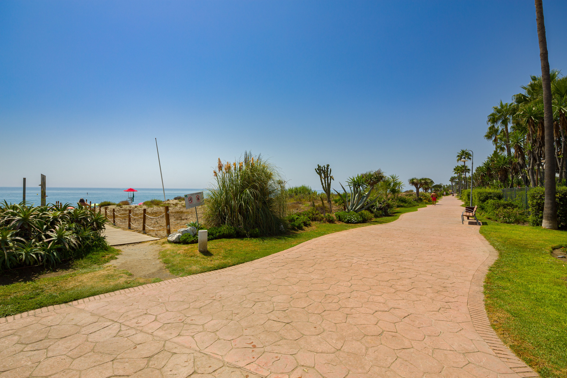 5 Bedroom Apartment in Estepona - Photo 39