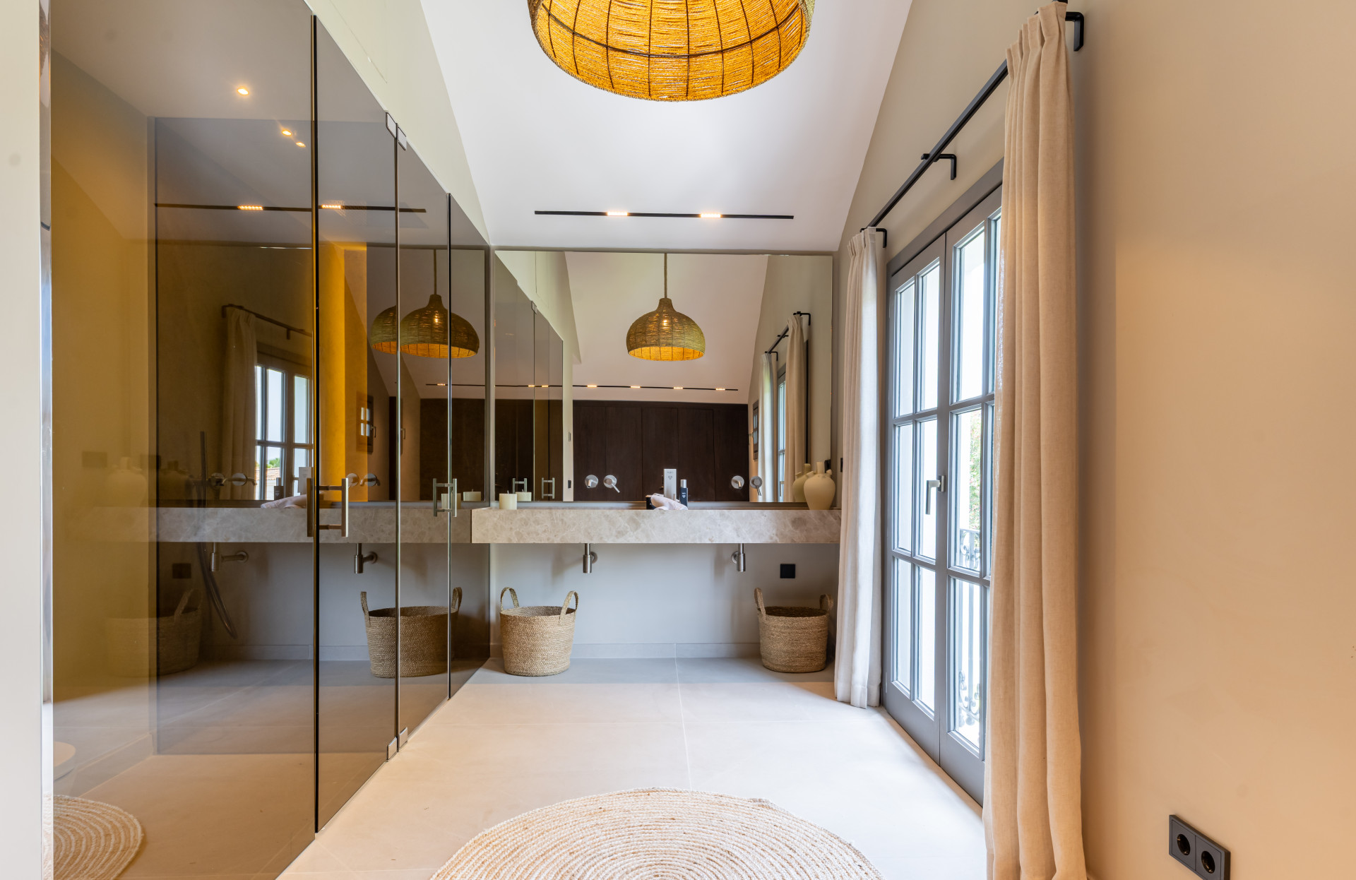 5 Bedroom Villa in Estepona - Photo 13