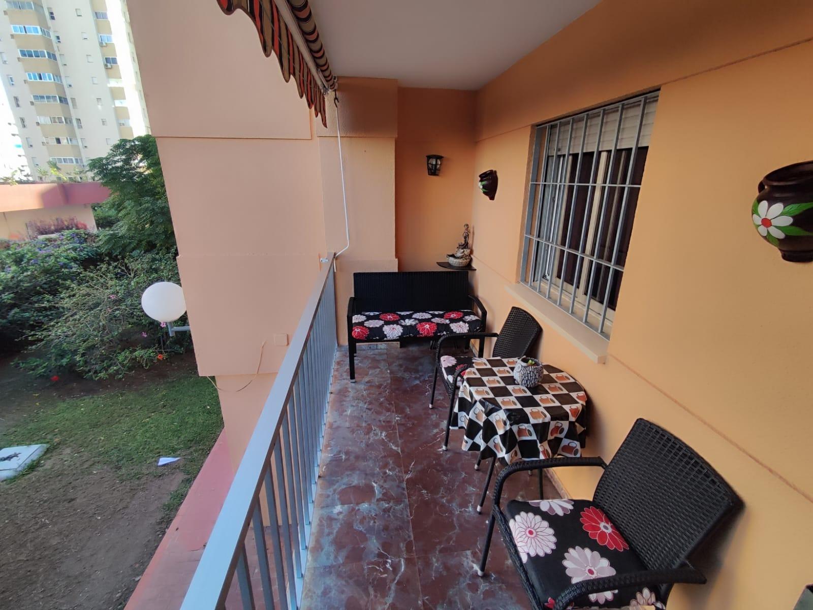 3 Bedroom Apartment in Fuengirola - Photo 4