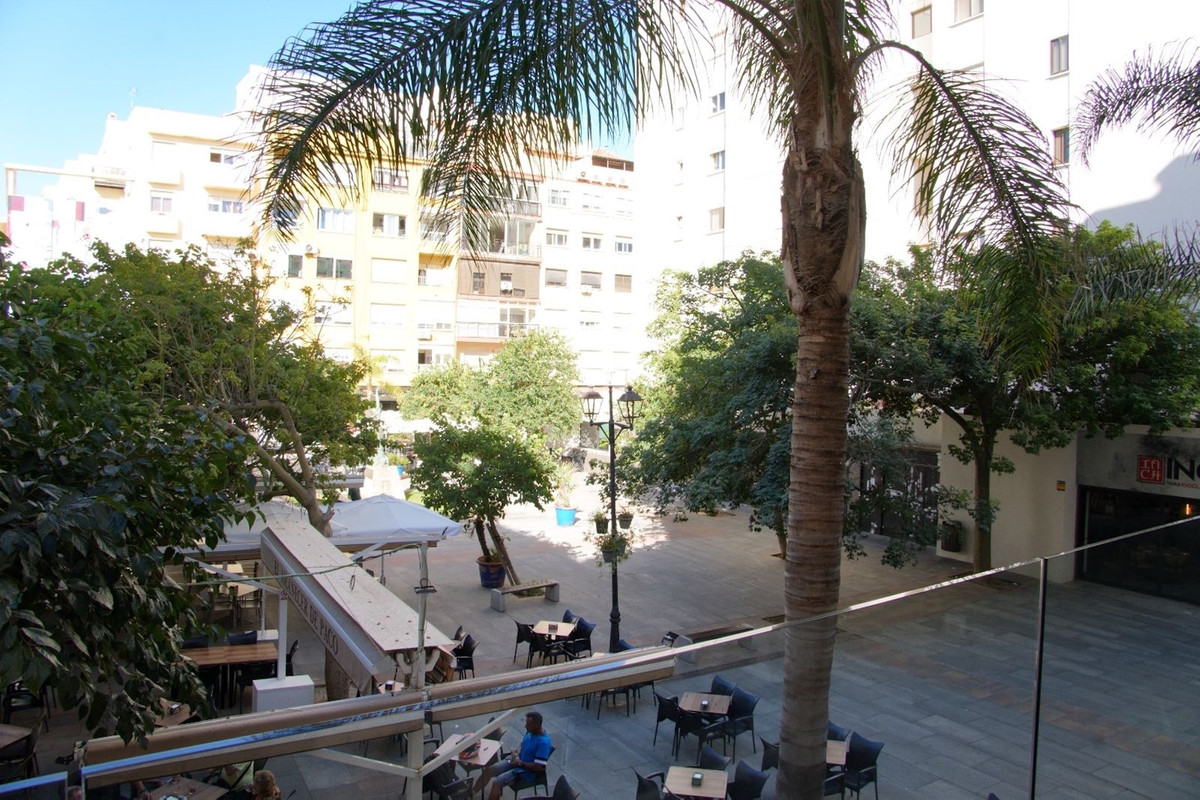 2 Bedroom Apartment in Estepona - Foto 9