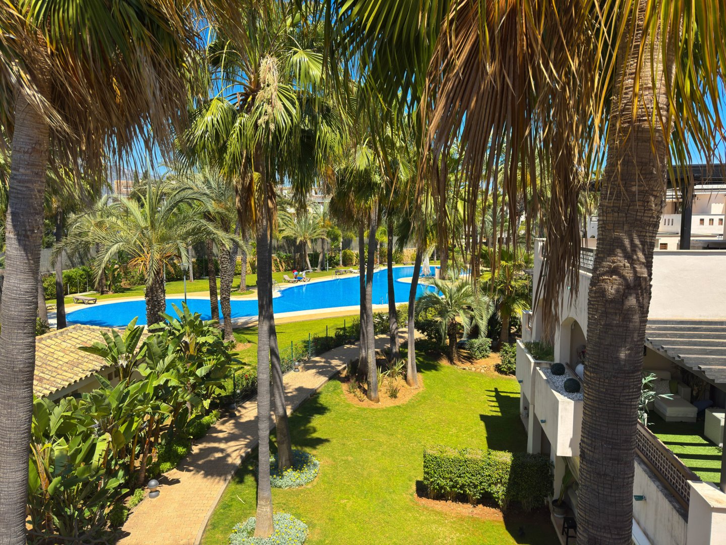 2 Bedroom Apartment in Marbella - Photo 9