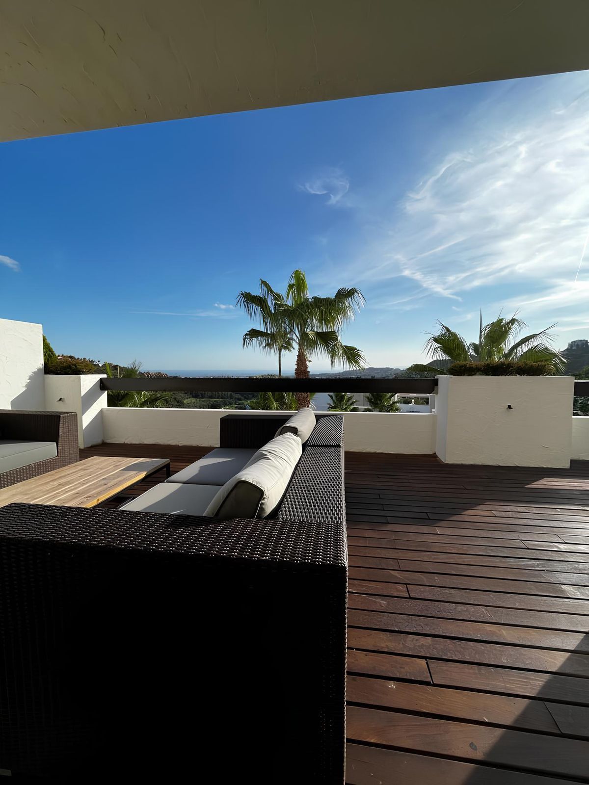 1 Bedroom Apartment in Benahavís - Foto 2