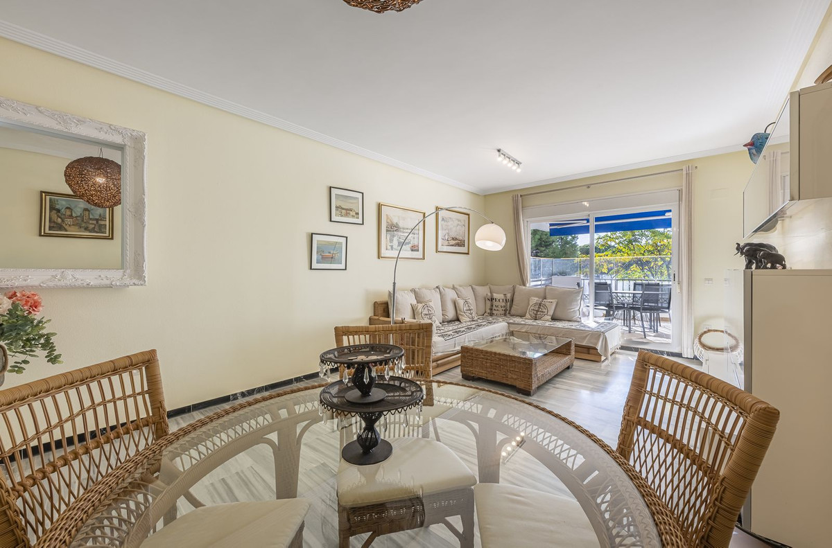 2 Bedroom Apartment in Marbella - Photo 12