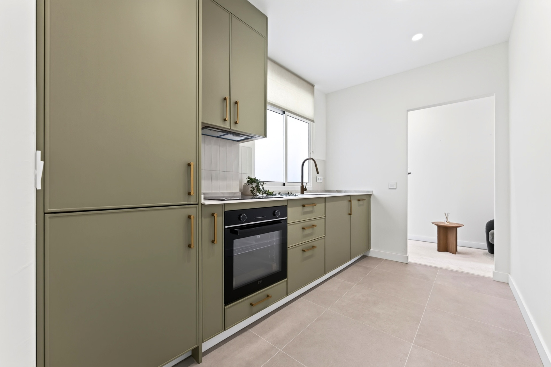 4 Bedroom Apartment in Málaga - Photo 11
