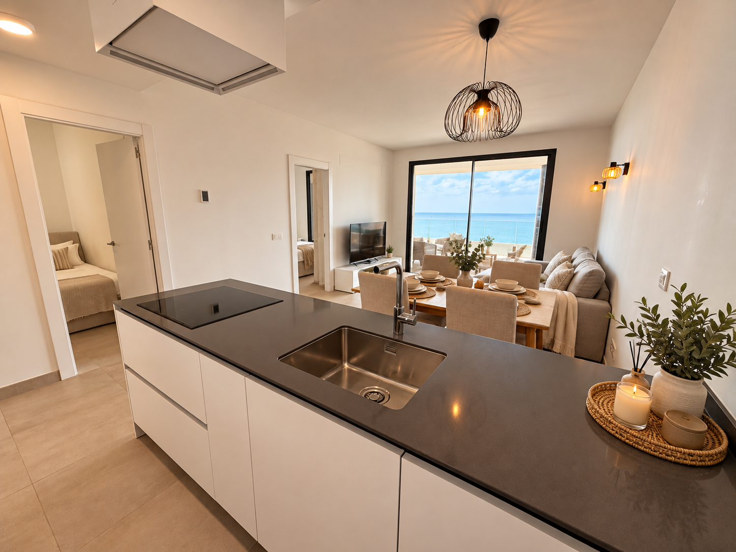 2 Bedroom Apartment in Benalmádena - Photo 5