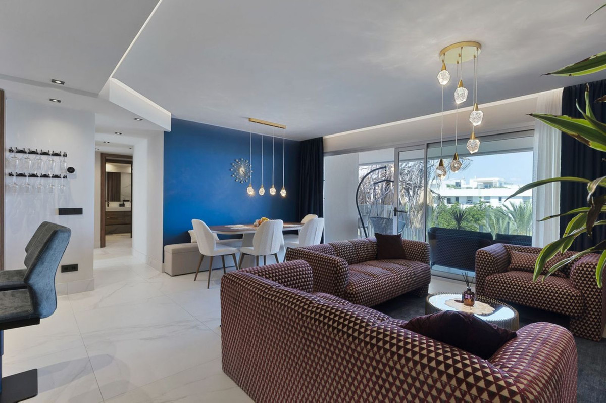 3 Bedroom Apartment in San Pedro de Alcántara - Photo 4