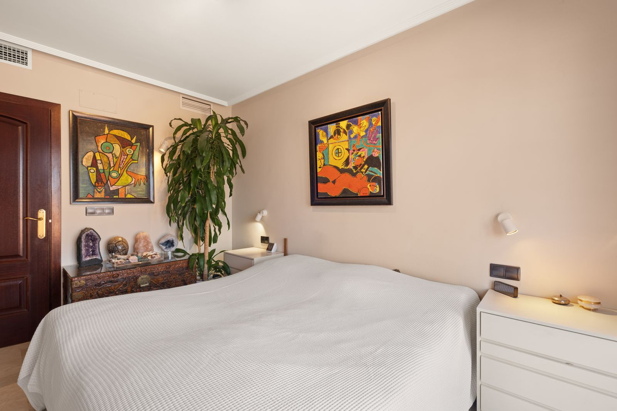 Apartamento com 3 quartos com piscina em Málaga, Espanha – Foto 18
