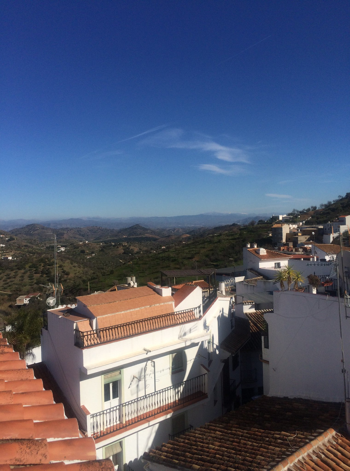 3 Bedroom Townhouse in Guaro - Photo 7