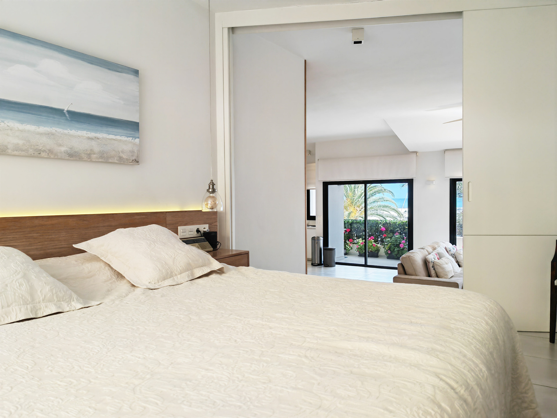 2 Bedroom Apartment in Marbella - Photo 10