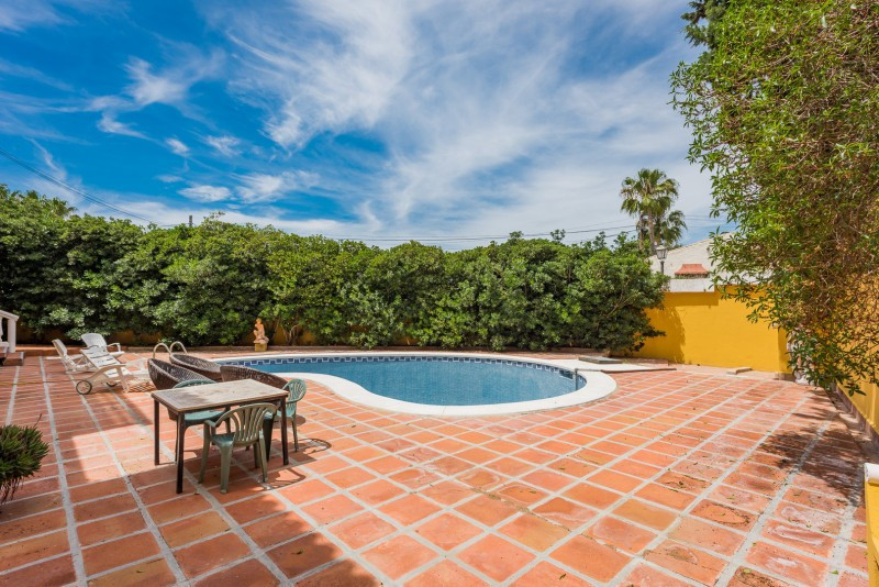 9 Bedroom Villa in Marbella - Photo 13