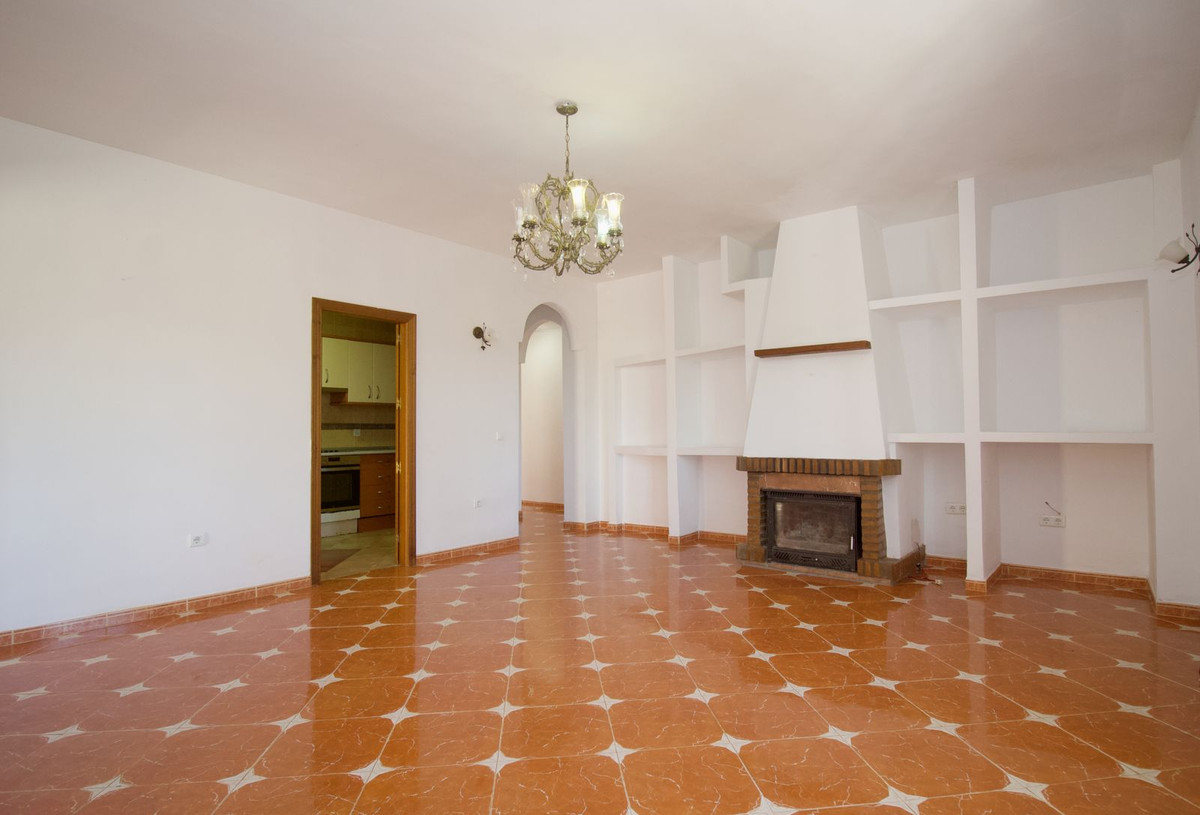 3 Bedroom Villa in Coín - Photo 16