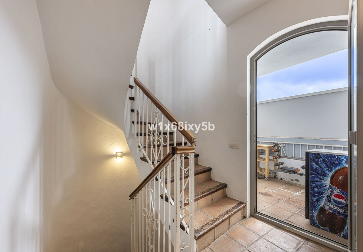 1 Bedroom Townhouse in Benahavís - Photo 28