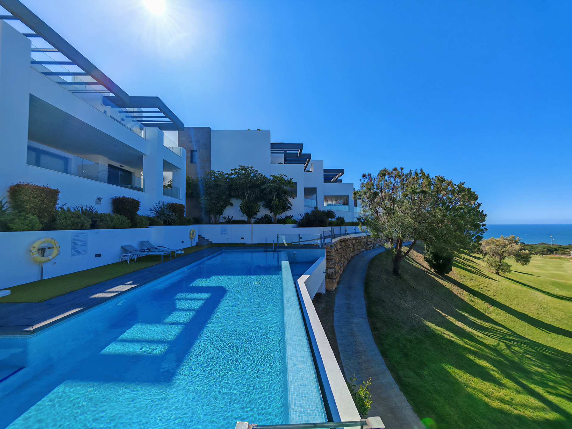 Piso de 3 dormitorios con piscina en Málaga – Foto 24