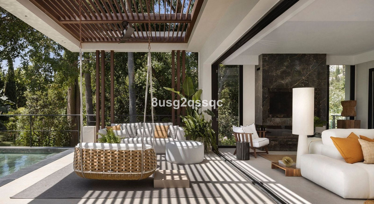 6 Bedroom Villa in Marbella - Photo 8