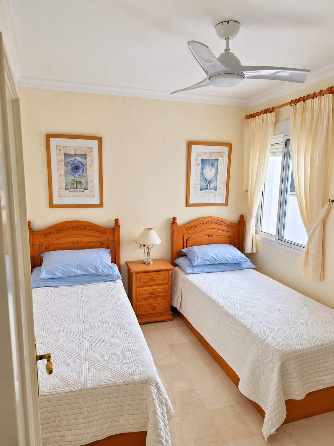 2 Bedroom Penthouse in Fuengirola - Photo 13