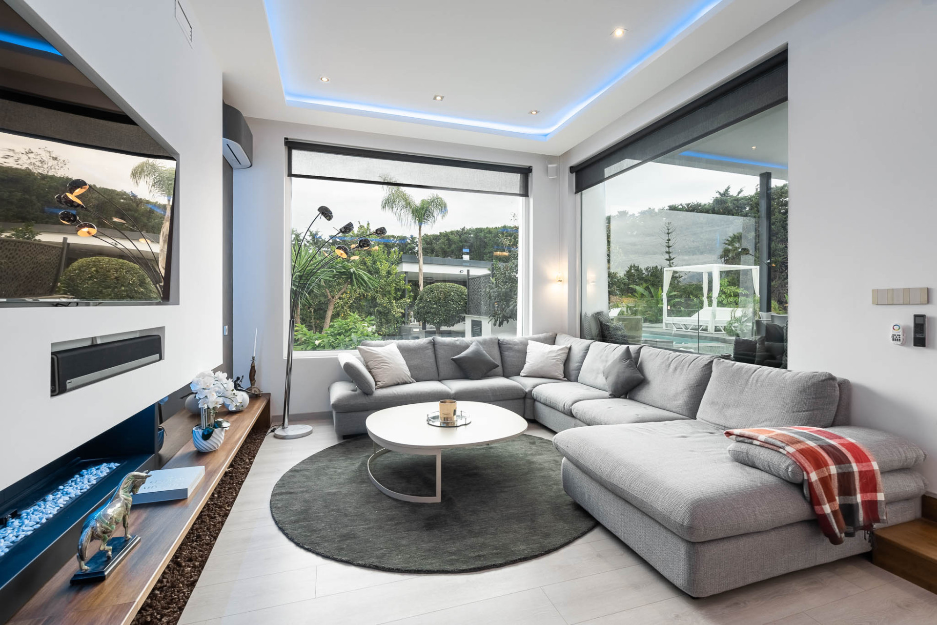 8 Bedroom Villa in Marbella - Photo 18