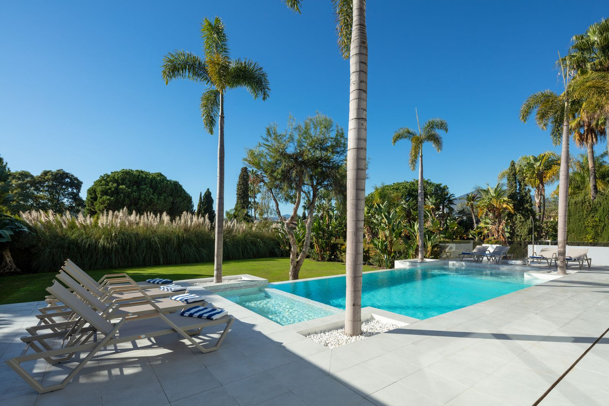5 Bedroom Villa in Marbella - Foto 8