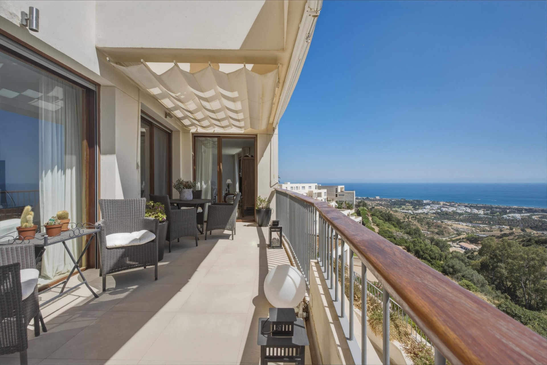 3 Bedroom Apartment in Marbella - Photo 10