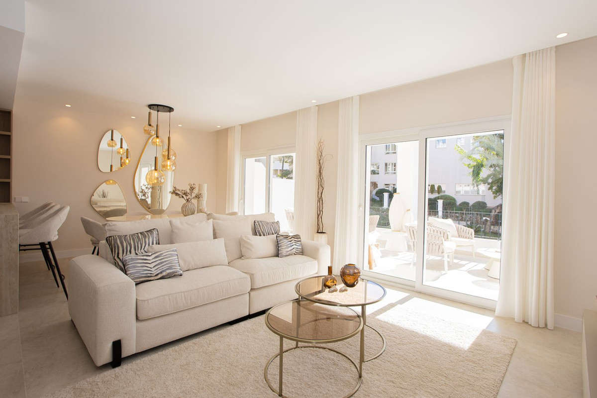 Apartamento com 4 quartos com piscina em Málaga, Espanha – Foto 4