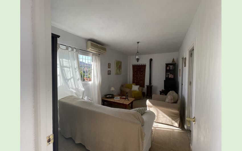4 Bedroom Villa in Jimena de la Frontera - Photo 2